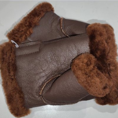 Guantes mitones sin dedos cuero y corderito