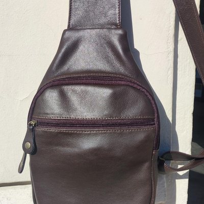 Morral de cuero cruzado