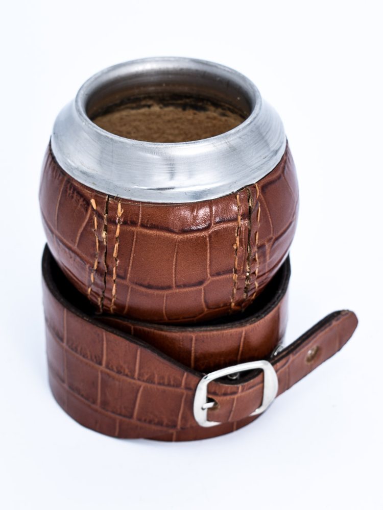 Mate de cuero con soporte