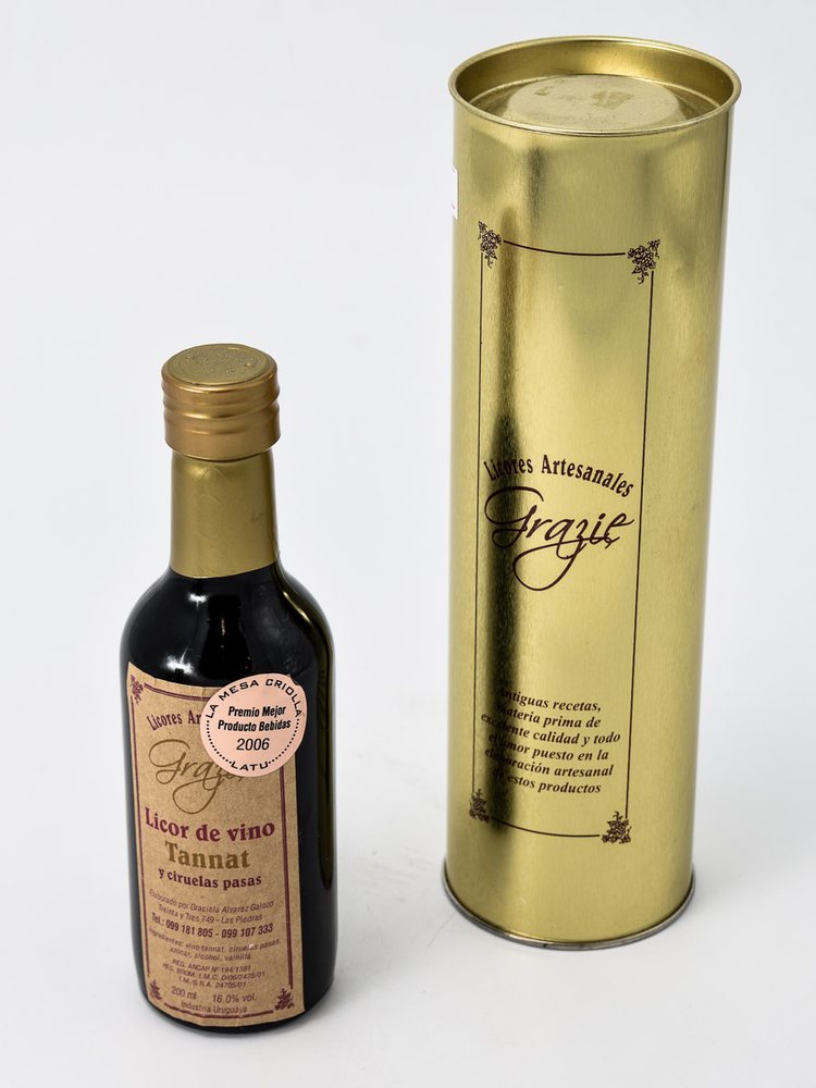 Licor de vino tannat o de cerveza