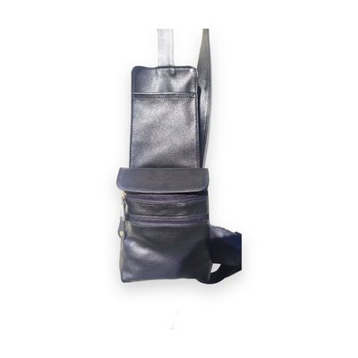 Mochila cruzada de cuero